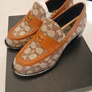 NEW Coach Brown and Tan Women's Loafers Sz 7